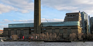 The Wonders of the Tate Modern Museum: The Art That Took Over London!